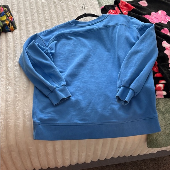 Rare LululemonCrewneck Sweater in Blue - Picture 2 of 3